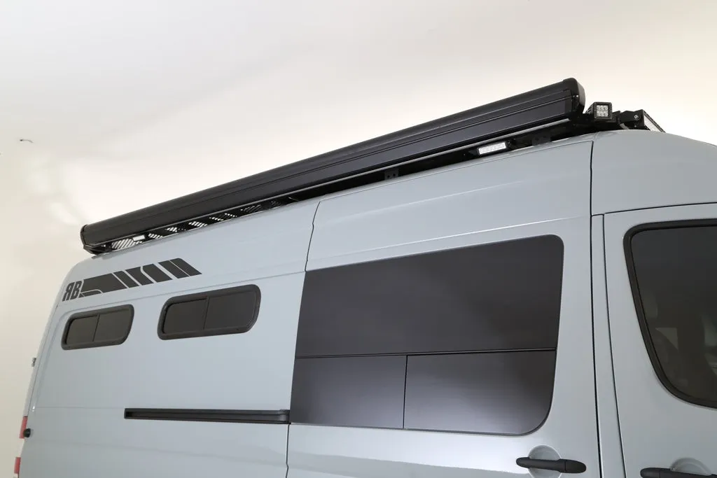 RB Touring Van CM - 170" 4x4