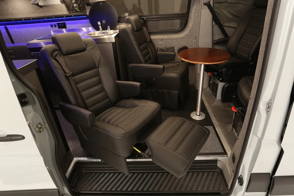 RB Touring Van CM - 170" 4x4