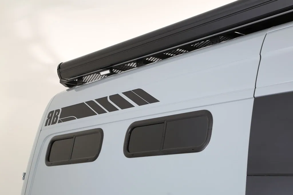 RB Touring Van CM - 170" 4x4