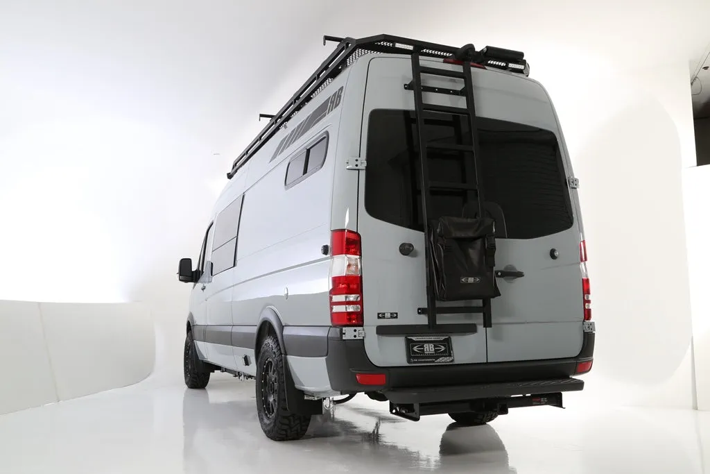 RB Touring Van CM - 170" 4x4