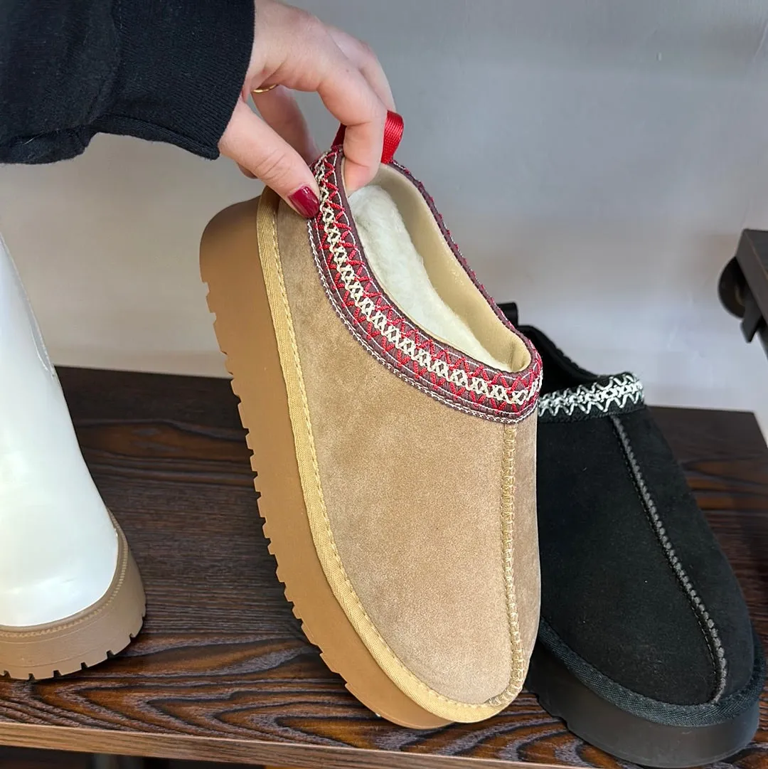 Tessa Slip Ons in Tan