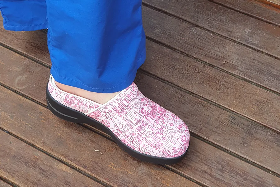 Wellness Faves Work Clogs - Devotion